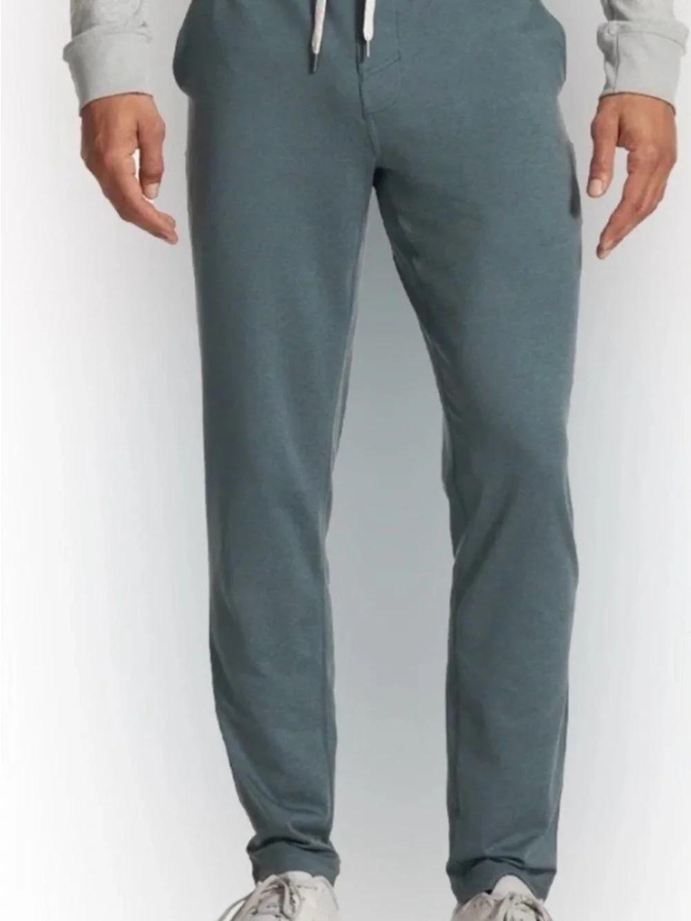 Vuori Ponto Performance Pant Dreamknit Jogger in Lake Heather Medium